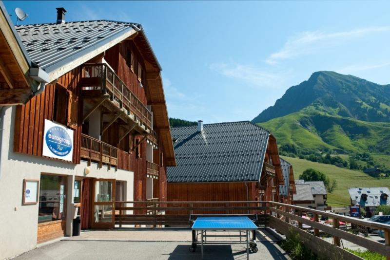 Madame Vacances Appartements Et Chalets La Fontaine Du Roi La Chal Exterior photo