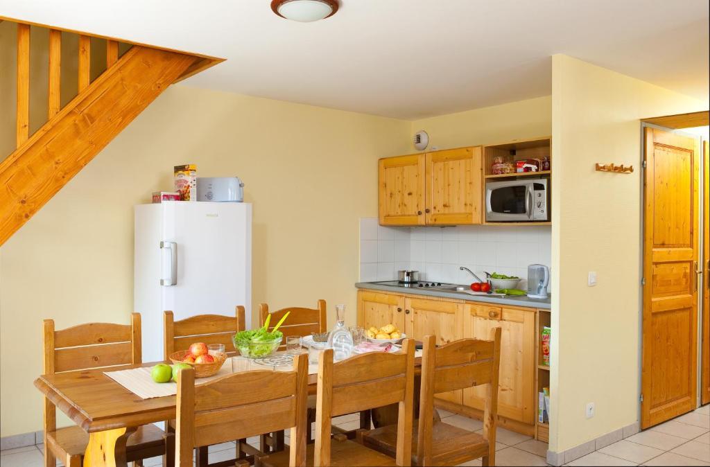 Madame Vacances Appartements Et Chalets La Fontaine Du Roi La Chal Room photo